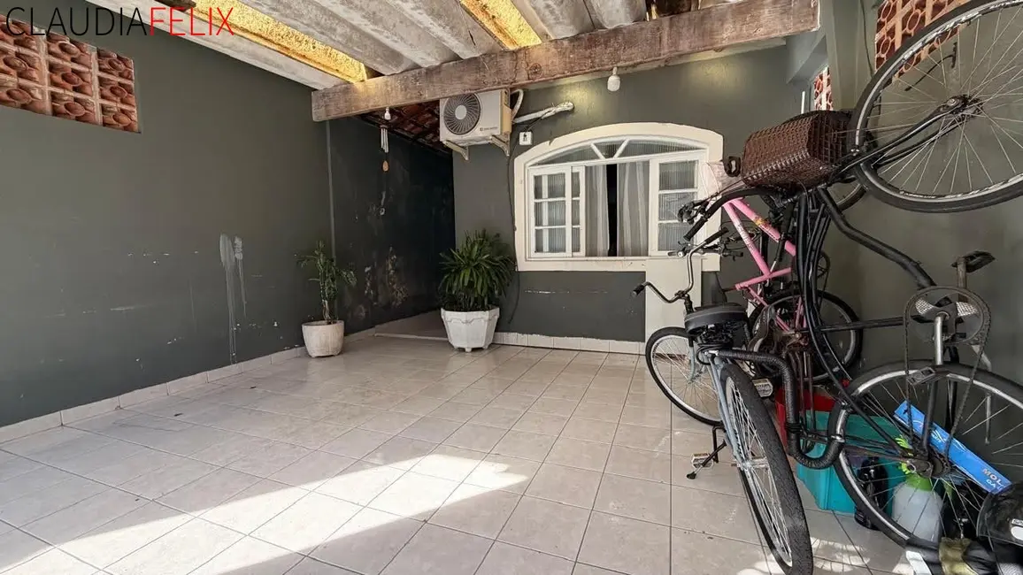 Casa com 3 quartos à venda, 71m2 em Canto do Forte, Praia Grande - SP - imagem 1 Foto 1 de Casa com 3 quartos à venda, 71m2 em Canto do Forte, Praia Grande - SP