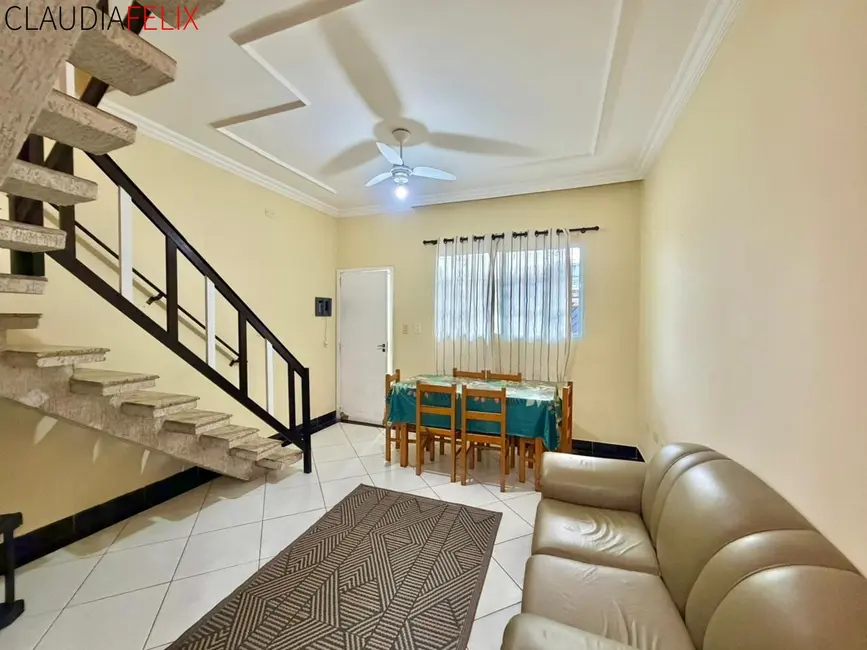Casa com 2 quartos à venda, 80m2 em Caiçara, Praia Grande - SP - imagem 2 Foto 2 de Casa com 2 quartos à venda, 80m2 em Caiçara, Praia Grande - SP