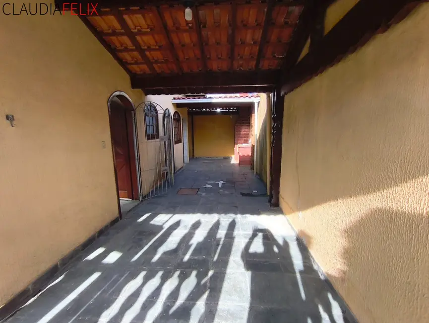 Foto 2 de Casa com 2 quartos à venda, 53m2 em Maracanã, Praia Grande - SP