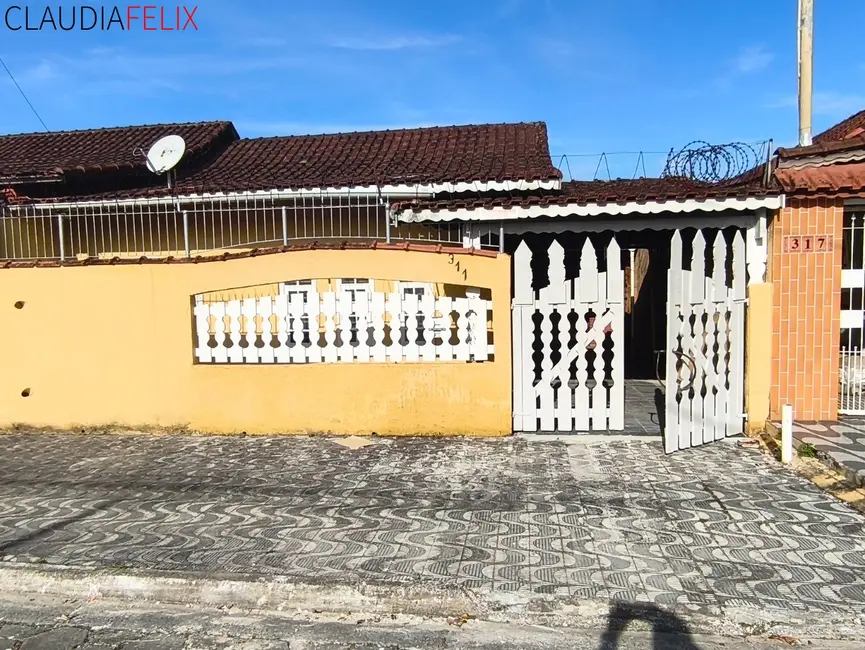 Foto 1 de Casa com 2 quartos à venda, 53m2 em Maracanã, Praia Grande - SP
