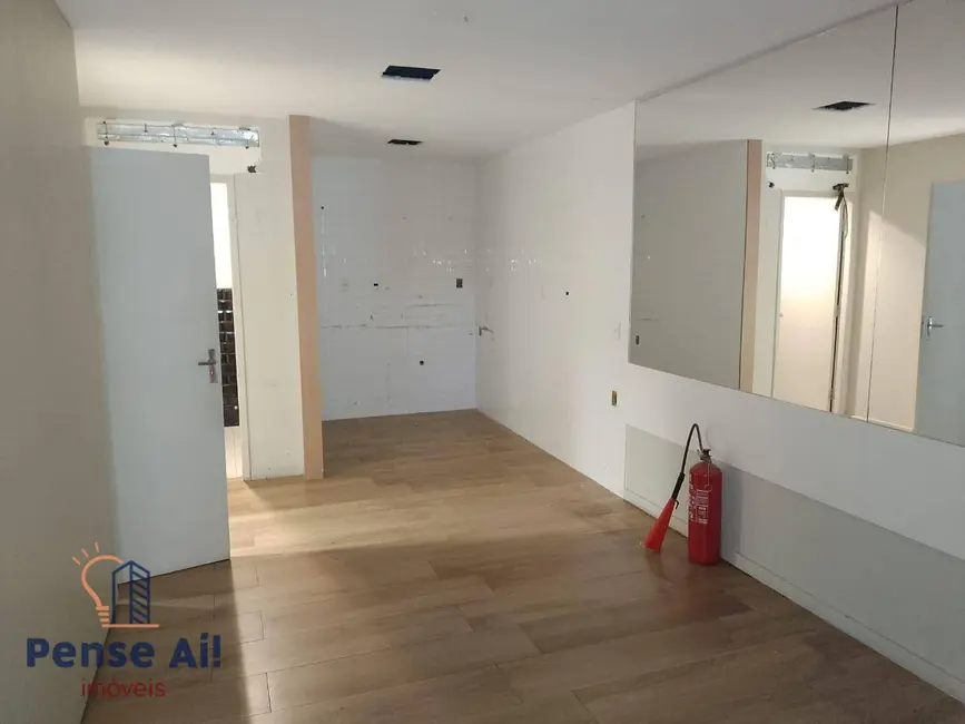 Loja para alugar, 245m2 em Caminho das Árvores, Salvador - BA - imagem 8 Foto 8 de Loja para alugar, 245m2 em Caminho das Árvores, Salvador - BA