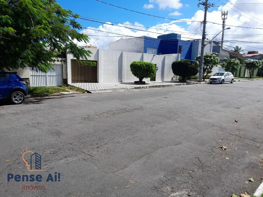 Casa com 4 quartos à venda, 500m2 em Vilas do Atlântico, Lauro De Freitas - BA - imagem 3 Foto 3 de Casa com 4 quartos à venda, 500m2 em Vilas do Atlântico, Lauro De Freitas - BA