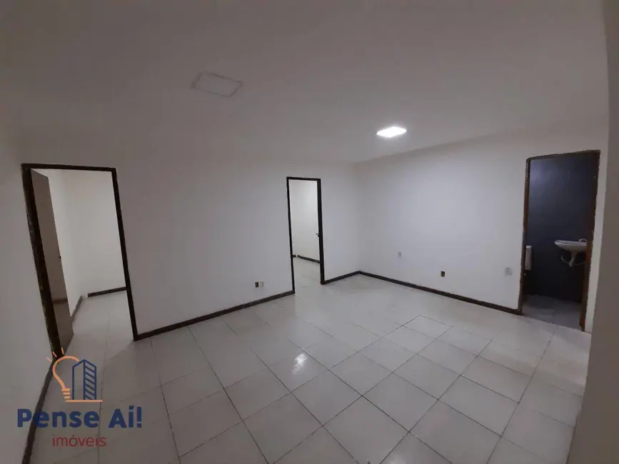 Armazém / Galpão para alugar, 200m2 em Camacari - BA - imagem 7 Foto 7 de Armazém / Galpão para alugar, 200m2 em Camacari - BA