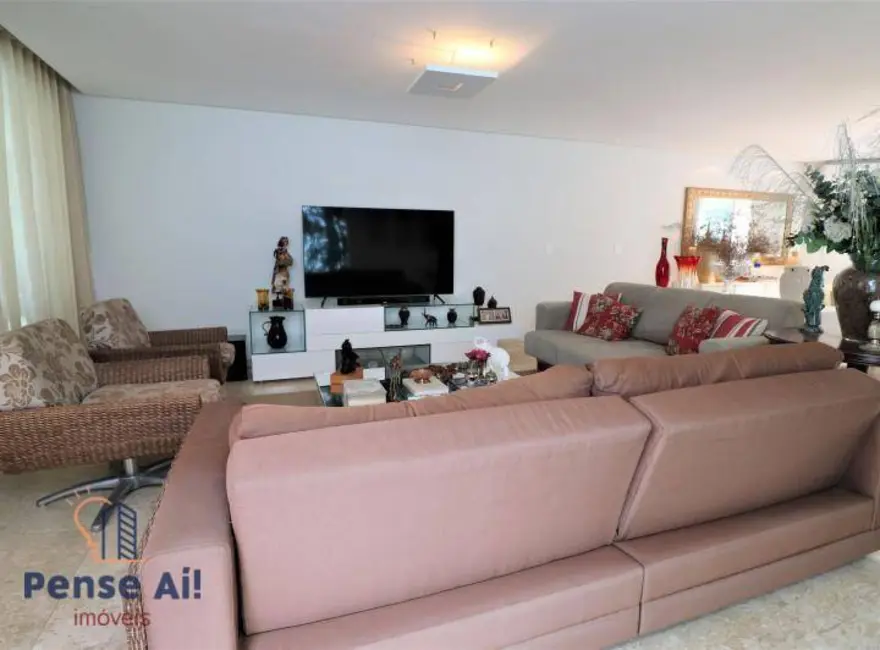 Casa de Condomínio com 5 quartos à venda, 550m2 em Patamares, Salvador - BA - imagem 5 Foto 5 de Casa de Condomínio com 5 quartos à venda, 550m2 em Patamares, Salvador - BA