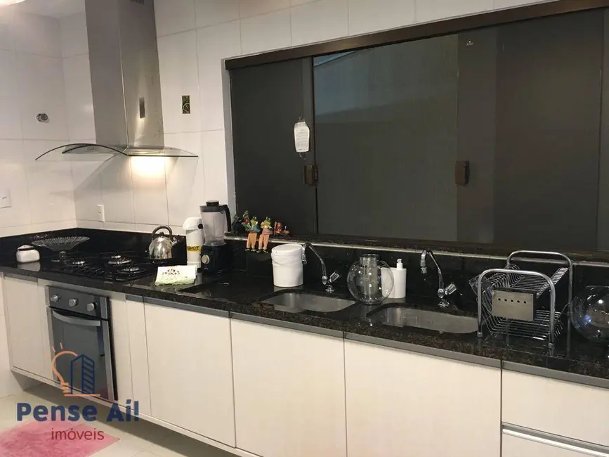 Casa de Condomínio com 4 quartos à venda e para alugar, 480m2 em Camacari - BA - imagem 8 Foto 8 de Casa de Condomínio com 4 quartos à venda e para alugar, 480m2 em Camacari - BA