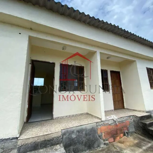 Foto 2 de Casa com 6 quartos à venda em Araruama - RJ