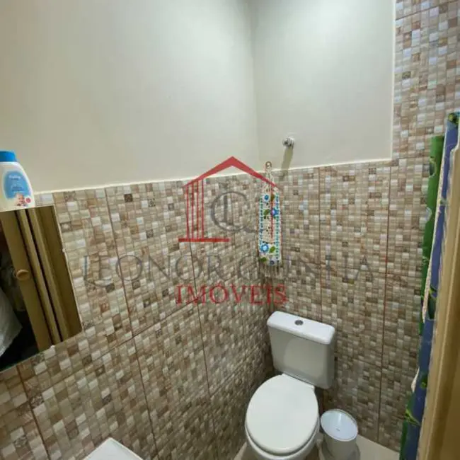 Foto 9 de Casa com 6 quartos à venda, 120m2 em Araruama - RJ