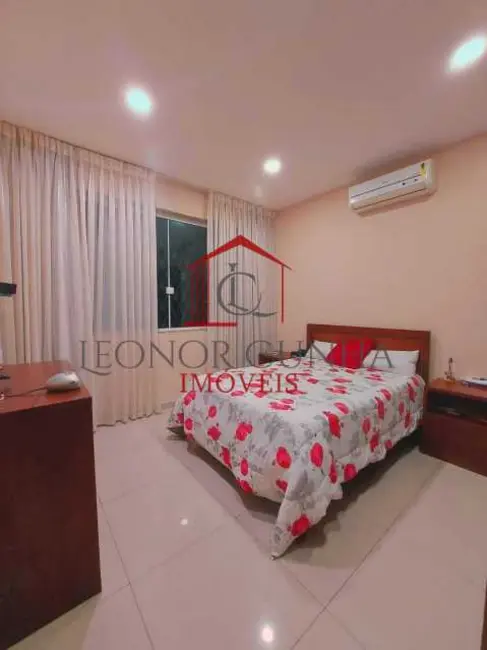 Casa de Condomínio com 3 quartos à venda, 120m2 em Rio De Janeiro - RJ - imagem 4 Foto 4 de Casa de Condomínio com 3 quartos à venda, 120m2 em Rio De Janeiro - RJ