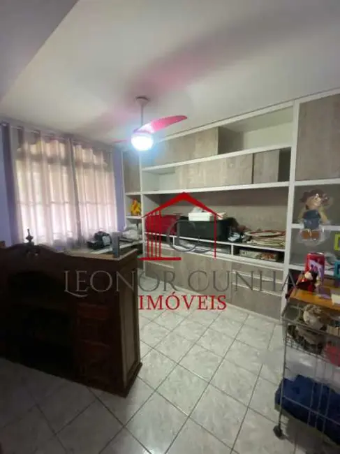 Foto 6 de Casa com 4 quartos à venda, 210m2 em Rio De Janeiro - RJ