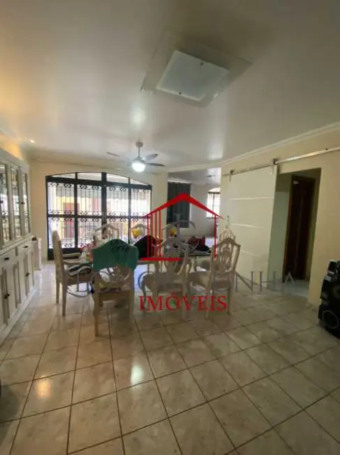 Foto 4 de Casa com 4 quartos à venda, 210m2 em Rio De Janeiro - RJ