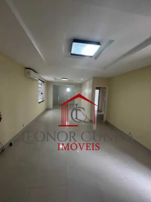 Foto 2 de Casa com 3 quartos à venda, 364m2 em Rio De Janeiro - RJ