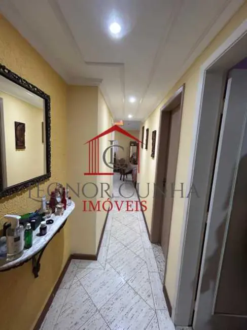 Apartamento com 3 quartos à venda, 134m2 em Rio De Janeiro - RJ - imagem 7 Foto 7 de Apartamento com 3 quartos à venda, 134m2 em Rio De Janeiro - RJ