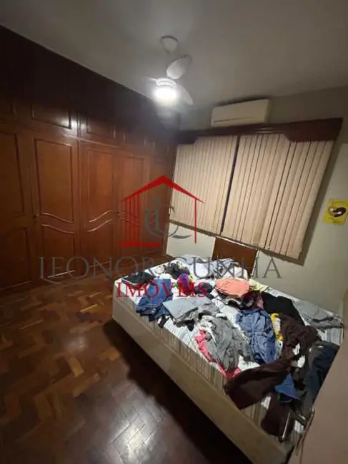 Apartamento com 3 quartos à venda, 134m2 em Rio De Janeiro - RJ - imagem 9 Foto 9 de Apartamento com 3 quartos à venda, 134m2 em Rio De Janeiro - RJ