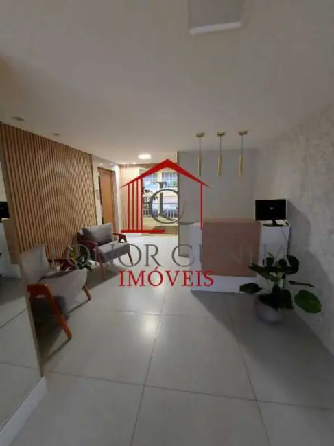 Foto 2 de Apartamento com 2 quartos à venda, 70m2 em Rio De Janeiro - RJ