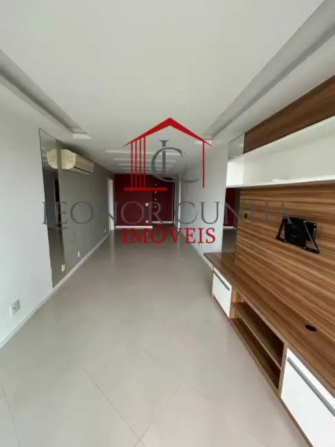 Foto 2 de Apartamento com 4 quartos à venda, 147m2 em Rio De Janeiro - RJ