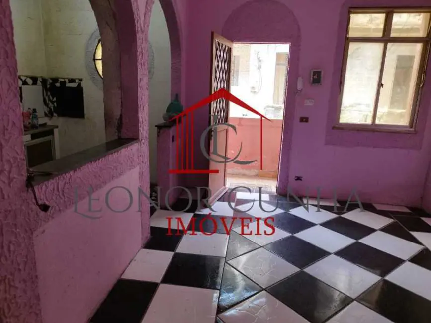 Foto 9 de Casa com 2 quartos à venda, 120m2 em Rio De Janeiro - RJ