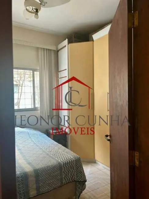 Foto 2 de Casa com 5 quartos à venda, 270m2 em Rio De Janeiro - RJ