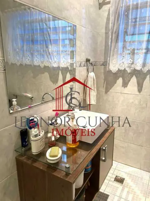 Foto 3 de Casa com 5 quartos à venda, 270m2 em Rio De Janeiro - RJ