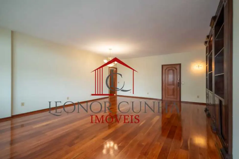 Apartamento com 3 quartos à venda, 143m2 em Rio De Janeiro - RJ - imagem 5 Foto 5 de Apartamento com 3 quartos à venda, 143m2 em Rio De Janeiro - RJ