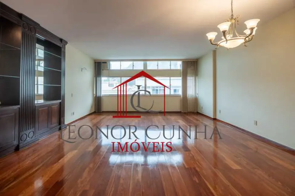 Apartamento com 3 quartos à venda, 143m2 em Rio De Janeiro - RJ - imagem 2 Foto 2 de Apartamento com 3 quartos à venda, 143m2 em Rio De Janeiro - RJ