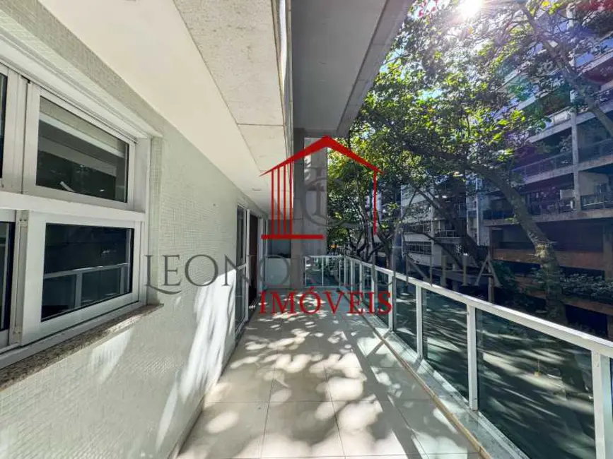Foto 5 de Apartamento com 4 quartos à venda, 200m2 em Rio De Janeiro - RJ