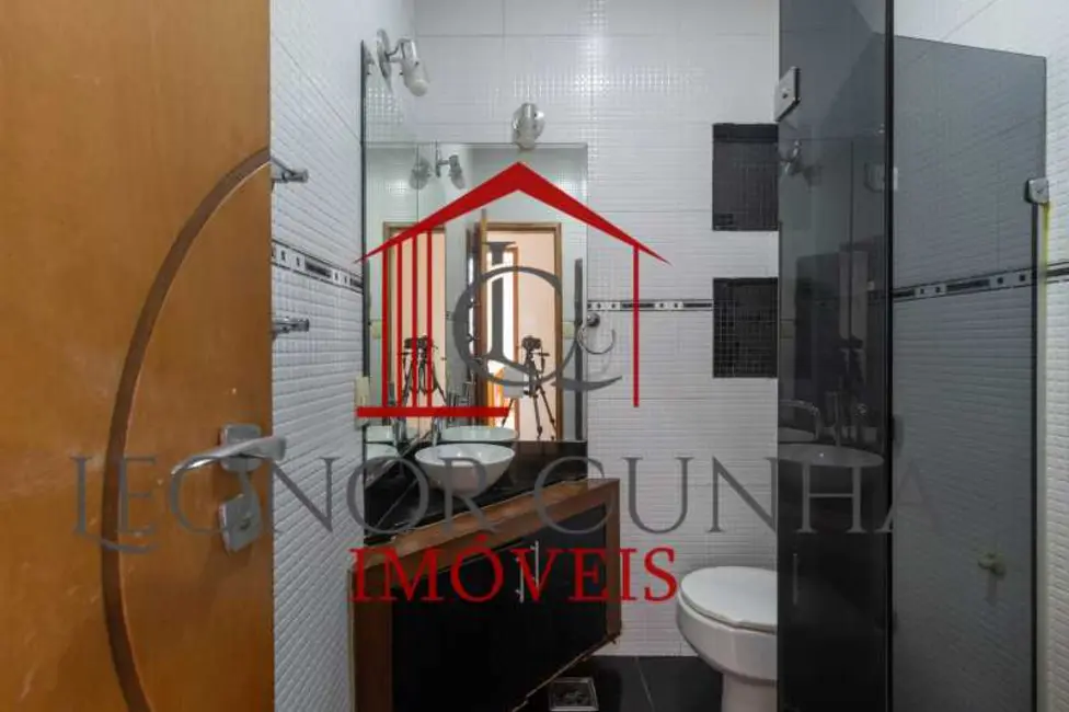 Apartamento com 4 quartos à venda, 267m2 em Rio De Janeiro - RJ - imagem 5 Foto 5 de Apartamento com 4 quartos à venda, 267m2 em Rio De Janeiro - RJ