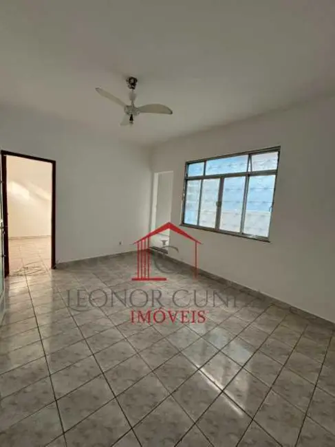 Casa com 2 quartos à venda e para alugar, 70m2 em Rio De Janeiro - RJ - imagem 5 Foto 5 de Casa com 2 quartos à venda e para alugar, 70m2 em Rio De Janeiro - RJ