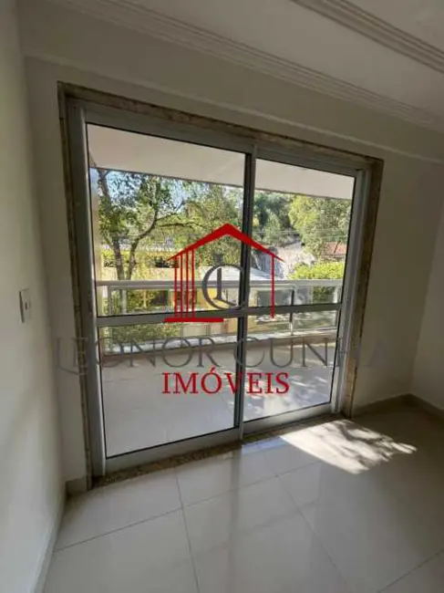 Foto 3 de Apartamento com 3 quartos para alugar, 130m2 em Rio De Janeiro - RJ