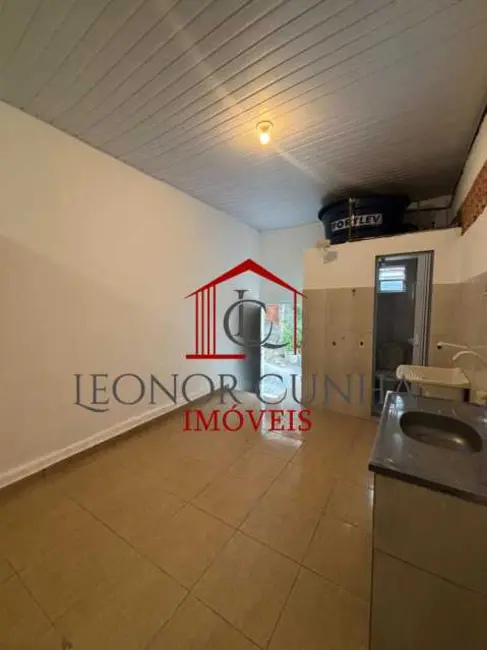 Foto 2 de Casa de Vila com 1 quarto para alugar, 40m2 em Rio De Janeiro - RJ