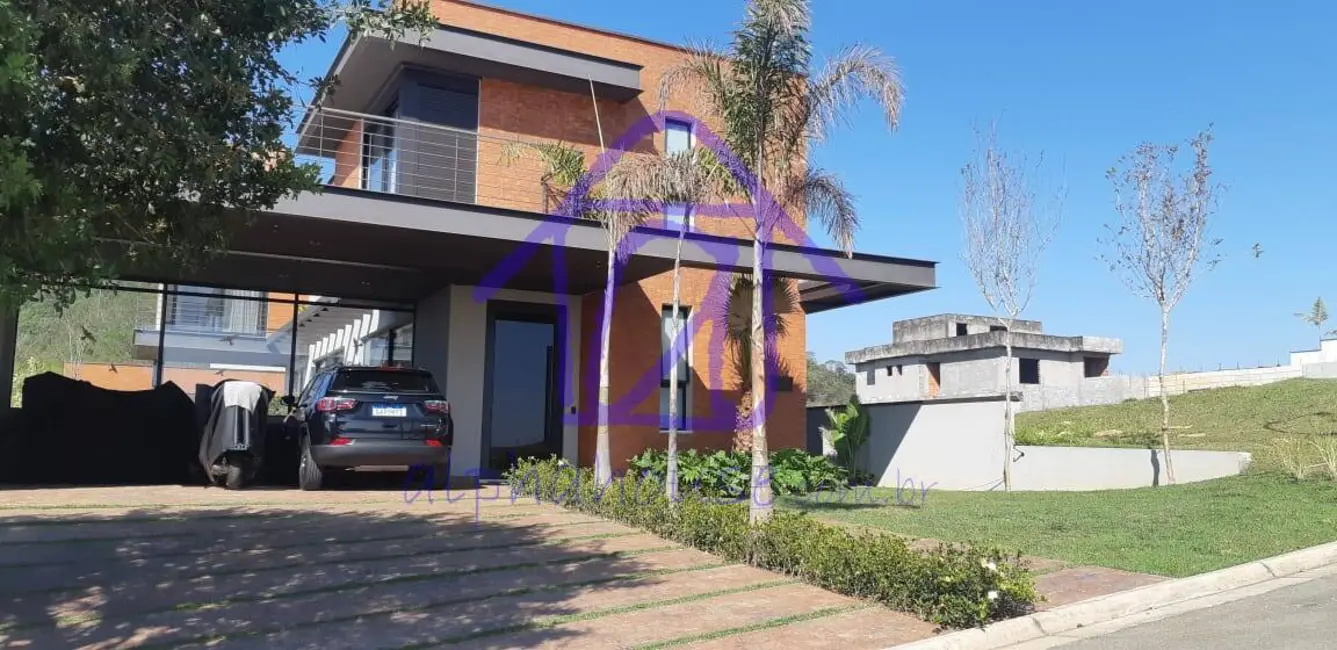 Casa com 3 quartos à venda, 490m2 em Santana De Parnaiba - SP - imagem 1 Foto 1 de Casa com 3 quartos à venda, 490m2 em Santana De Parnaiba - SP