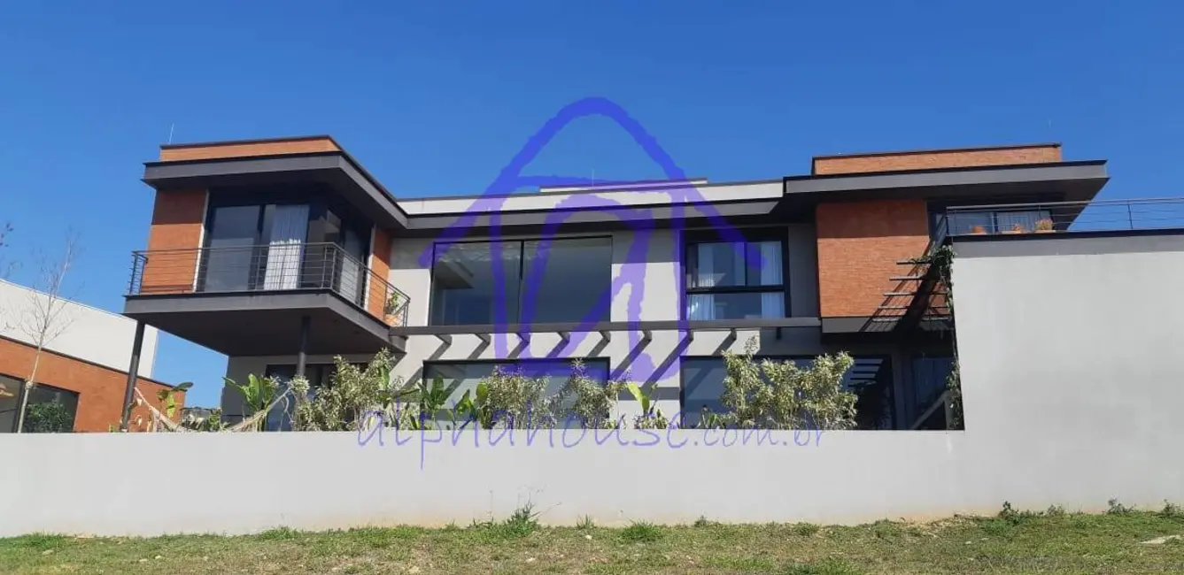 Casa com 3 quartos à venda, 490m2 em Santana De Parnaiba - SP - imagem 3 Foto 3 de Casa com 3 quartos à venda, 490m2 em Santana De Parnaiba - SP