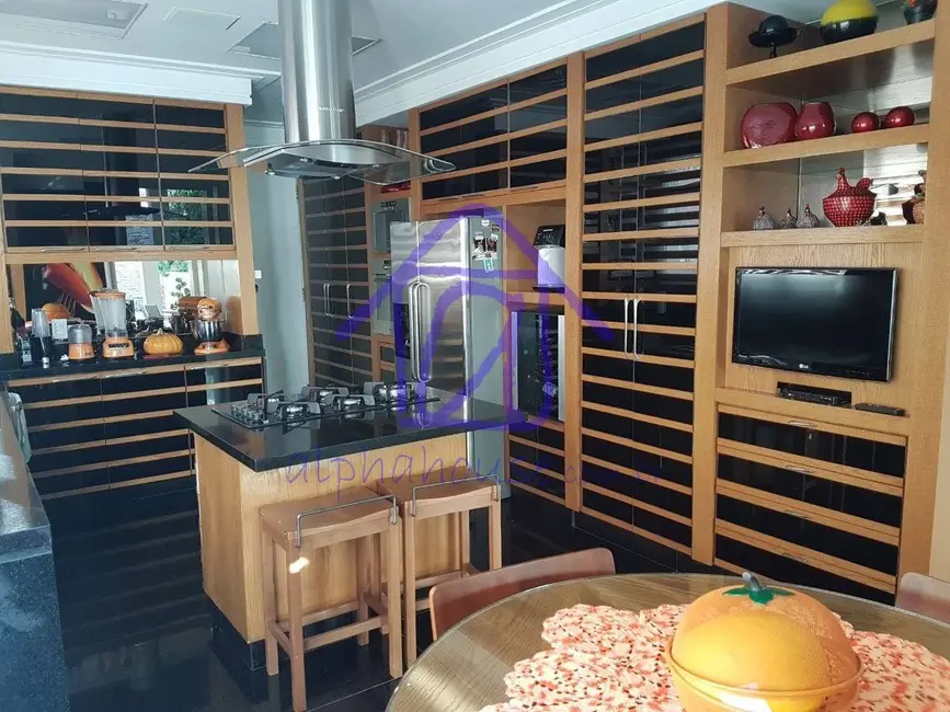 Foto 2 de Casa com 4 quartos à venda, 600m2 em Empresarial 18 do Forte, Barueri - SP