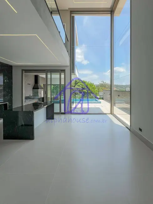 Foto 2 de Casa com 3 quartos à venda, 300m2 em Recanto Maravilha III, Santana De Parnaiba - SP