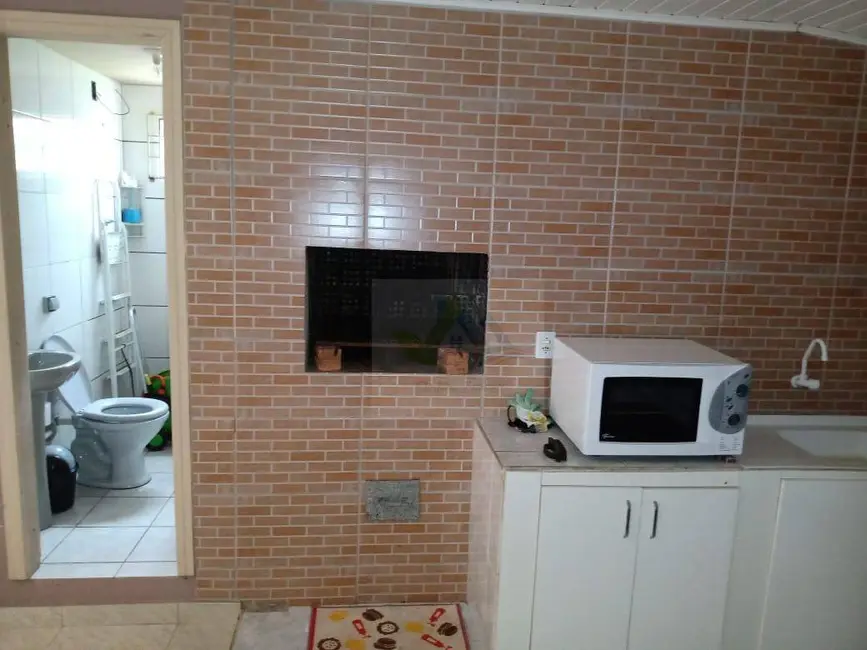 Casa com 3 quartos à venda, 220m2 em Centro, Mandirituba - PR - imagem 4 Foto 4 de Casa com 3 quartos à venda, 220m2 em Centro, Mandirituba - PR