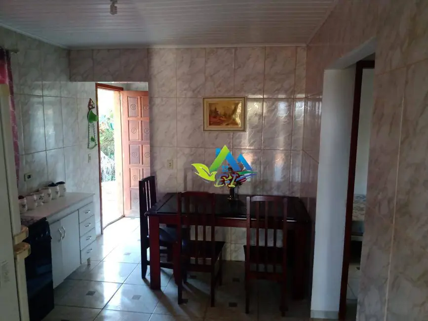 Chácara com 2 quartos à venda, 4200m2 em Mandirituba - PR - imagem 5 Foto 5 de Chácara com 2 quartos à venda, 4200m2 em Mandirituba - PR