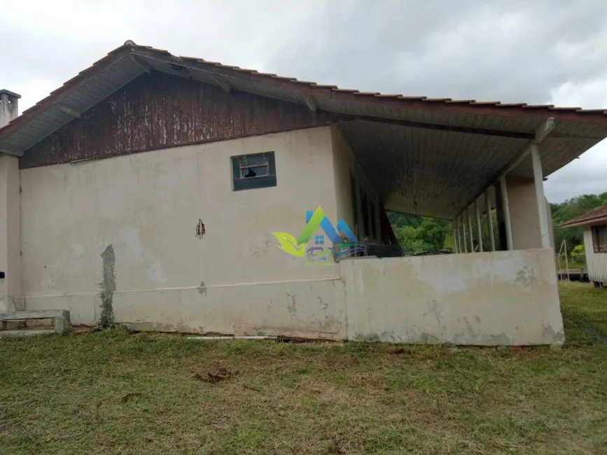 Chácara com 3 quartos à venda, 1755m2 em Mandirituba - PR - imagem 8 Foto 8 de Chácara com 3 quartos à venda, 1755m2 em Mandirituba - PR