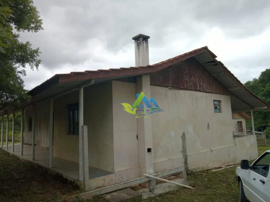 Chácara com 3 quartos à venda, 1755m2 em Mandirituba - PR - imagem 3 Foto 3 de Chácara com 3 quartos à venda, 1755m2 em Mandirituba - PR