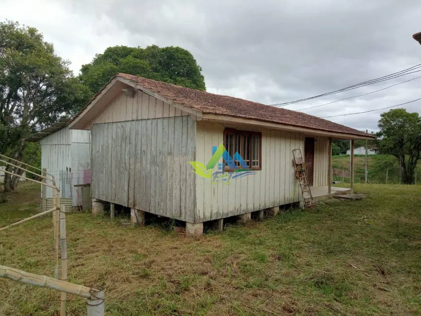 Chácara com 3 quartos à venda, 1755m2 em Mandirituba - PR - imagem 4 Foto 4 de Chácara com 3 quartos à venda, 1755m2 em Mandirituba - PR