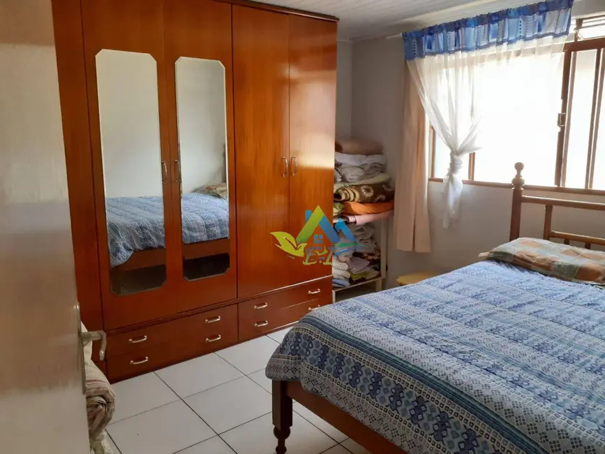 Casa com 5 quartos à venda, 390m2 em Centro, Mandirituba - PR - imagem 6 Foto 6 de Casa com 5 quartos à venda, 390m2 em Centro, Mandirituba - PR