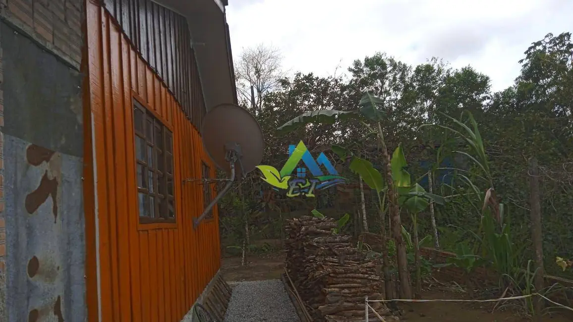 Casa com 3 quartos à venda, 400m2 em Paranagua - PR - imagem 3 Foto 3 de Casa com 3 quartos à venda, 400m2 em Paranagua - PR