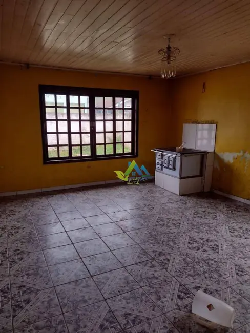 Casa com 2 quartos à venda, 325m2 em Quitandinha - PR - imagem 3 Foto 3 de Casa com 2 quartos à venda, 325m2 em Quitandinha - PR