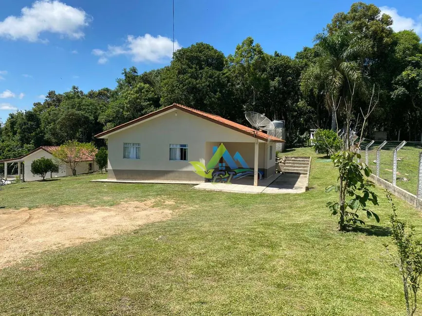 Chácara com 3 quartos à venda, 3300m2 em Mandirituba - PR - imagem 3 Foto 3 de Chácara com 3 quartos à venda, 3300m2 em Mandirituba - PR