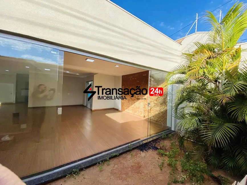 Foto 2 de Casa com 3 quartos à venda, 284m2 em Jardim do Éden, Franca - SP