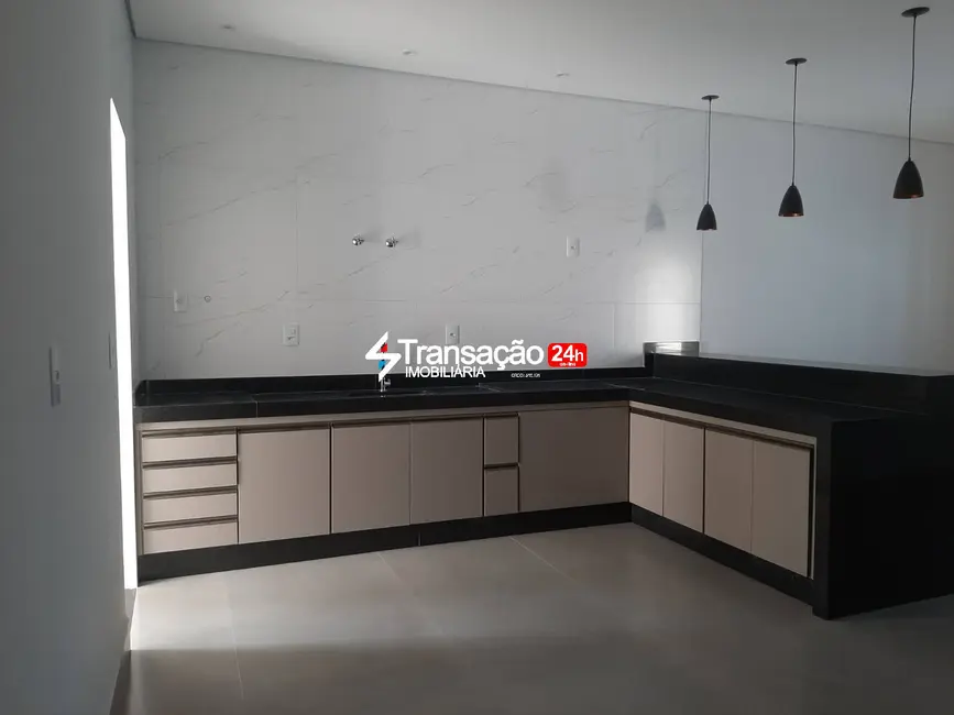 Foto 2 de Apartamento com 2 quartos à venda, 86m2 em Franca - SP