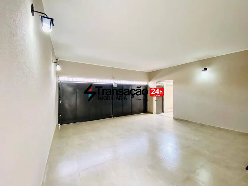 Foto 2 de Casa com 3 quartos à venda, 313m2 em Santo Agostinho, Franca - SP
