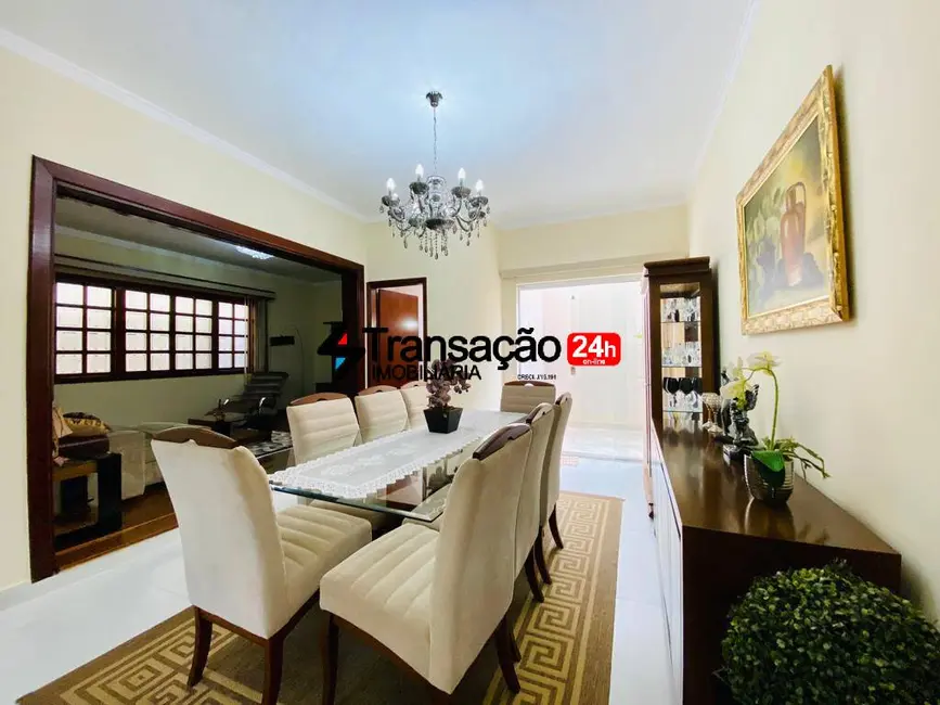 Foto 1 de Casa com 3 quartos à venda, 313m2 em Santo Agostinho, Franca - SP