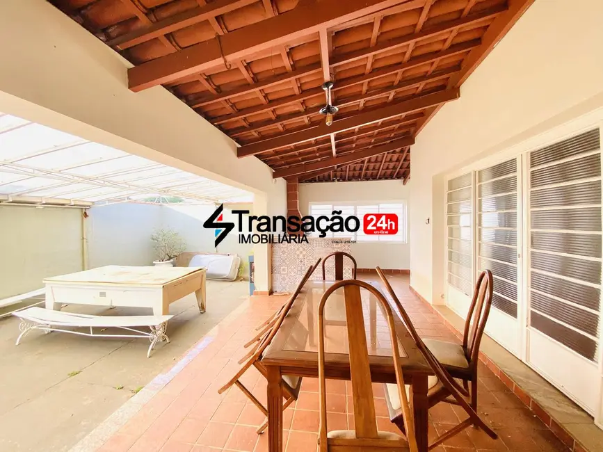 Casa com 4 quartos à venda, 314m2 em Estação, Franca - SP - imagem 4 Foto 4 de Casa com 4 quartos à venda, 314m2 em Estação, Franca - SP