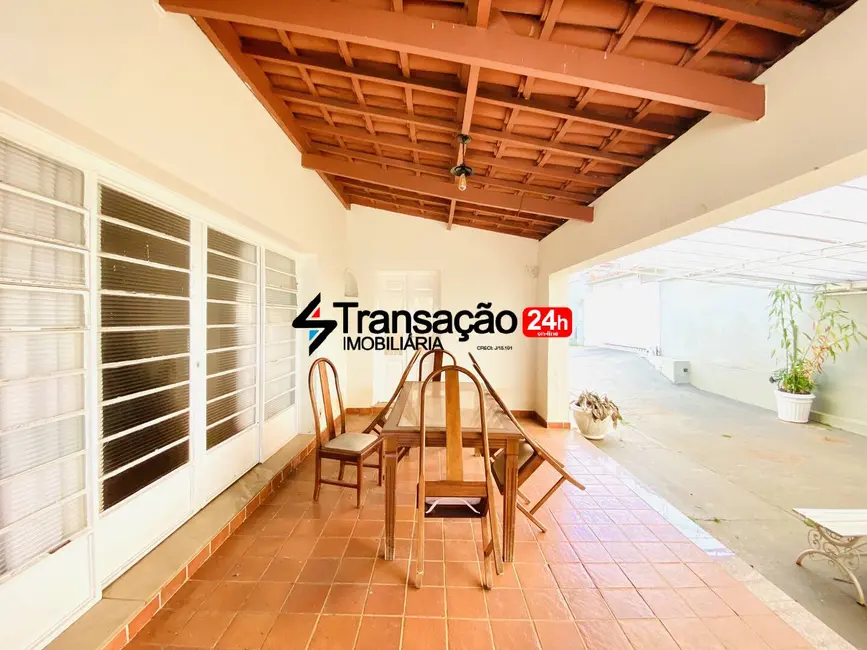 Casa com 4 quartos à venda, 314m2 em Estação, Franca - SP - imagem 6 Foto 6 de Casa com 4 quartos à venda, 314m2 em Estação, Franca - SP