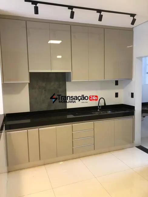 Foto 6 de Apartamento com 3 quartos à venda em Jardim Piratininga, Franca - SP