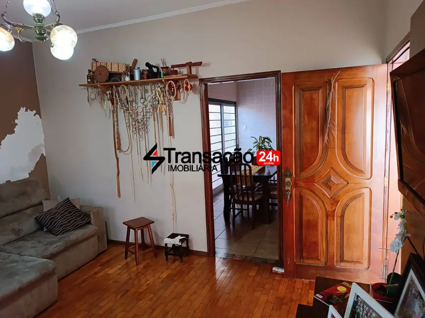 Foto 4 de Casa com 3 quartos à venda, 250m2 em Jardim Lima, Franca - SP